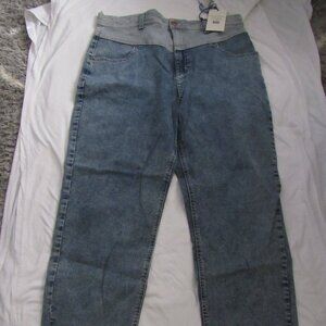 Jordache Vintage Jeans  Cher Mom Jeqan  Size 33 waist